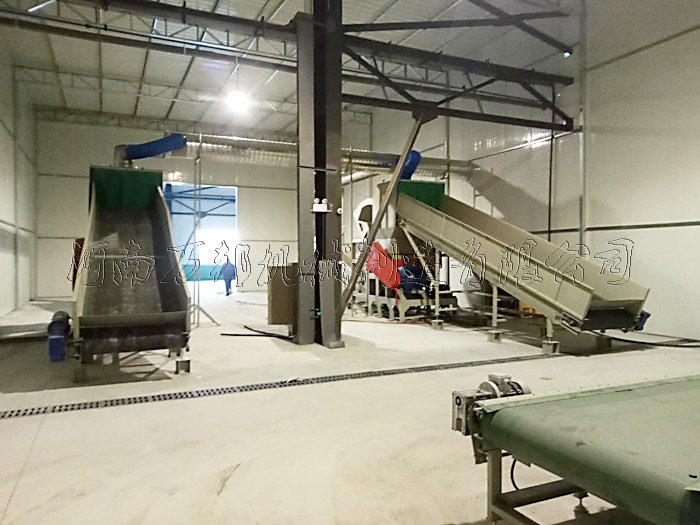 大型塑料破碎機(jī)